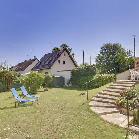Spacious House With Garden